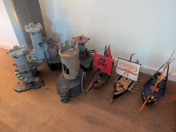 Grote Playmobil verzameling kastelen en boten beschikbaar voor biedingen