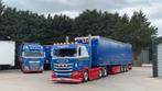 TEKNO  SCANIA NEXT GEN MET 3 ASSIGE HUIFOPL STEVE SWAIN, Hobby en Vrije tijd, Modelauto's | 1:50, Ophalen of Verzenden, Nieuw