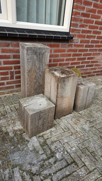 Eiken blokken - set van 4 beschikbaar voor biedingen