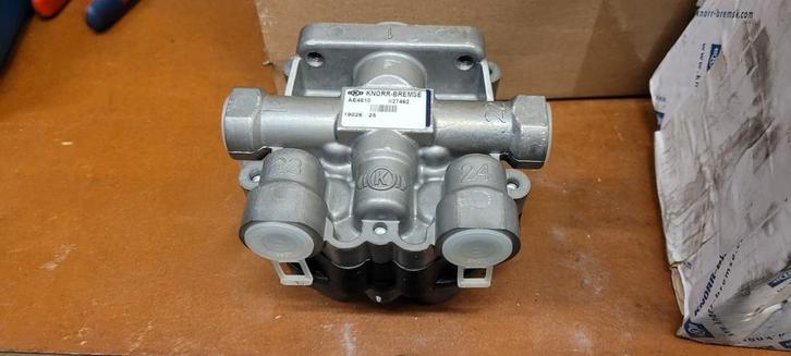 Wabco KNORR-BREMSE II37462 Multicircuit beschermingsklep, Auto-onderdelen, Vrachtwagen-onderdelen, Overige merken, Overige Auto-onderdelen