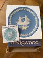 Wedgwood Kerstbord 1975 - Tower Bridge, Antiek en Kunst, Ophalen
