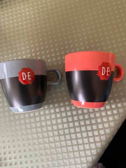 Douwe Egberts artikelen, kopjes, glazen , theelichtje, Huis en Inrichting, Keuken | Servies, Zo goed als nieuw, Kop(pen) en/of Schotel(s)