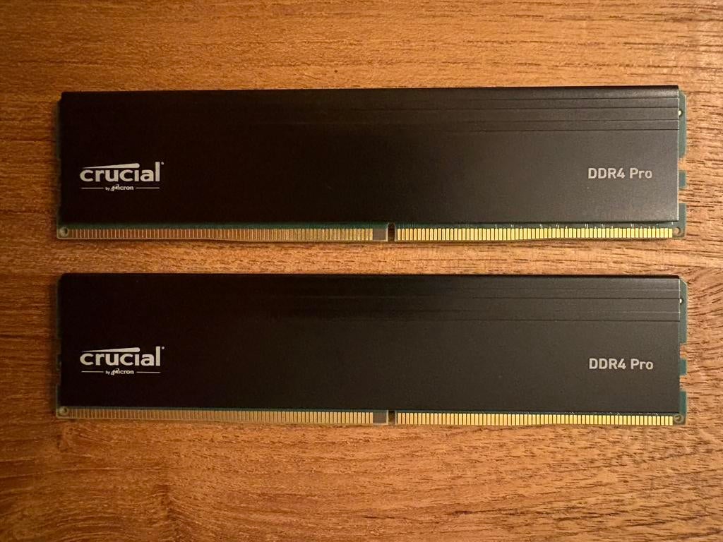 64GB Crucial Pro DDR4 RAM (2x32GB) – Nauwelijks gebruikt, Computers en Software, RAM geheugen, DDR4, Ophalen of Verzenden, Zo goed als nieuw