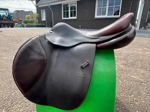 Cwd springzadel & Ainsley dressuurzadel, Dieren en Toebehoren, Paarden en Pony's | Zadels, Dressuur, Ophalen of Verzenden