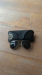 Te koop Ray-Ban Junior Aviator, goud met hoesje, Sieraden, Tassen en Uiterlijk, Zonnebrillen en Brillen | Heren, Gebruikt, Zonnebril