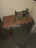 Antieke Singer Naaimachine met Gietijzeren Onderstel, Ophalen of Verzenden