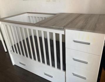 Combi ledikantje, 3 in 1 bed, commode, kast. Memphis beschikbaar voor biedingen