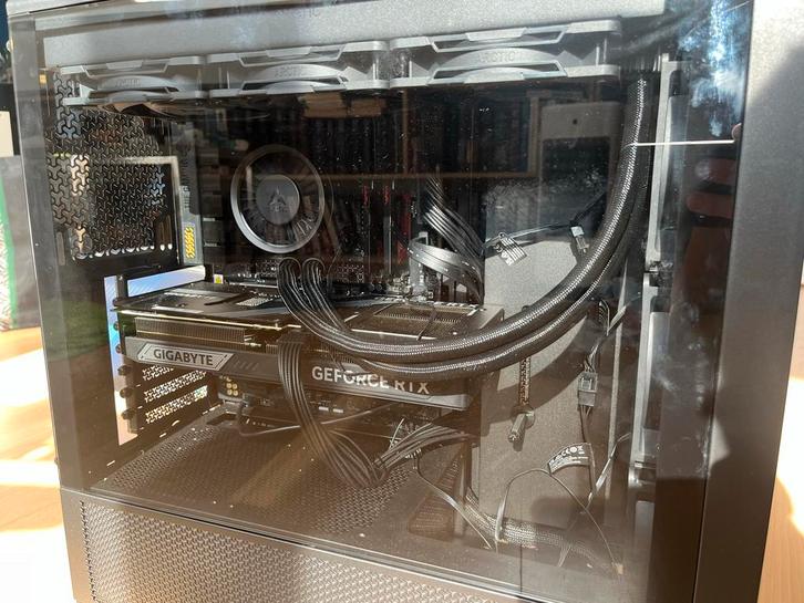 Gaming PC - RTX 5080, Ryzen 7 9800X3D - Zo goed als nieuw!, Computers en Software, Desktop Pc's, Zo goed als nieuw, 4 Ghz of meer