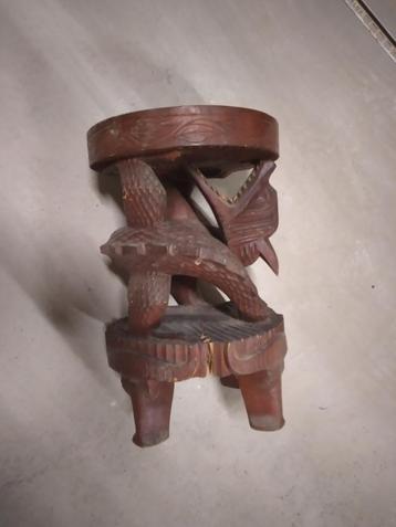 Draak Bijt Tafel, Uniek exemplaar. beschikbaar voor biedingen