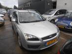 Ford Focus Wagon 1.6-16V Futura navi airco elek pak nap apk, 1596 cc, 15 km/l, Gebruikt, 635 kg