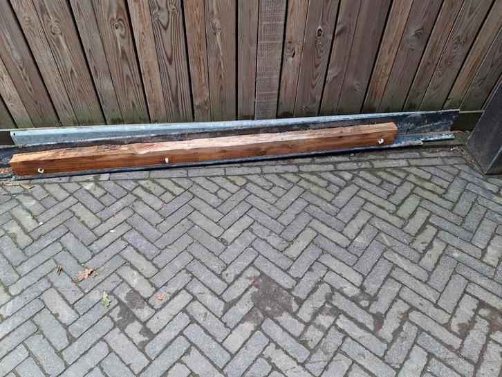 Stalen Hoeklijn 2600x150x80mm, Doe-het-zelf en Verbouw, IJzerwaren en Bevestigingsmiddelen, Ophalen of Verzenden