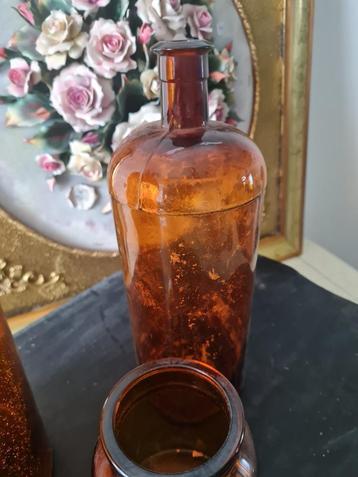 Oude apothekers fles apart model beschikbaar voor biedingen