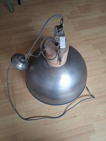 Vintage Industriële Hanglamp beschikbaar voor biedingen