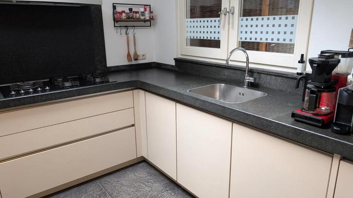 Natuurstenen aanrechtblad (antraciet), Huis en Inrichting, Keuken | Complete keukens, Gebruikt, Grijs, Graniet of Steen, Ophalen