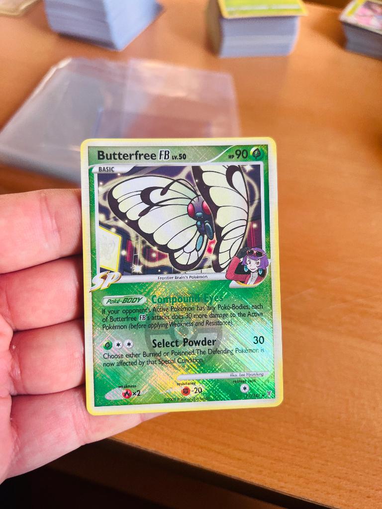 Butterfree 17/147 Misprint Reverse Supreme Victors Stamped, Verzenden, Zo goed als nieuw, Losse kaart, Foil