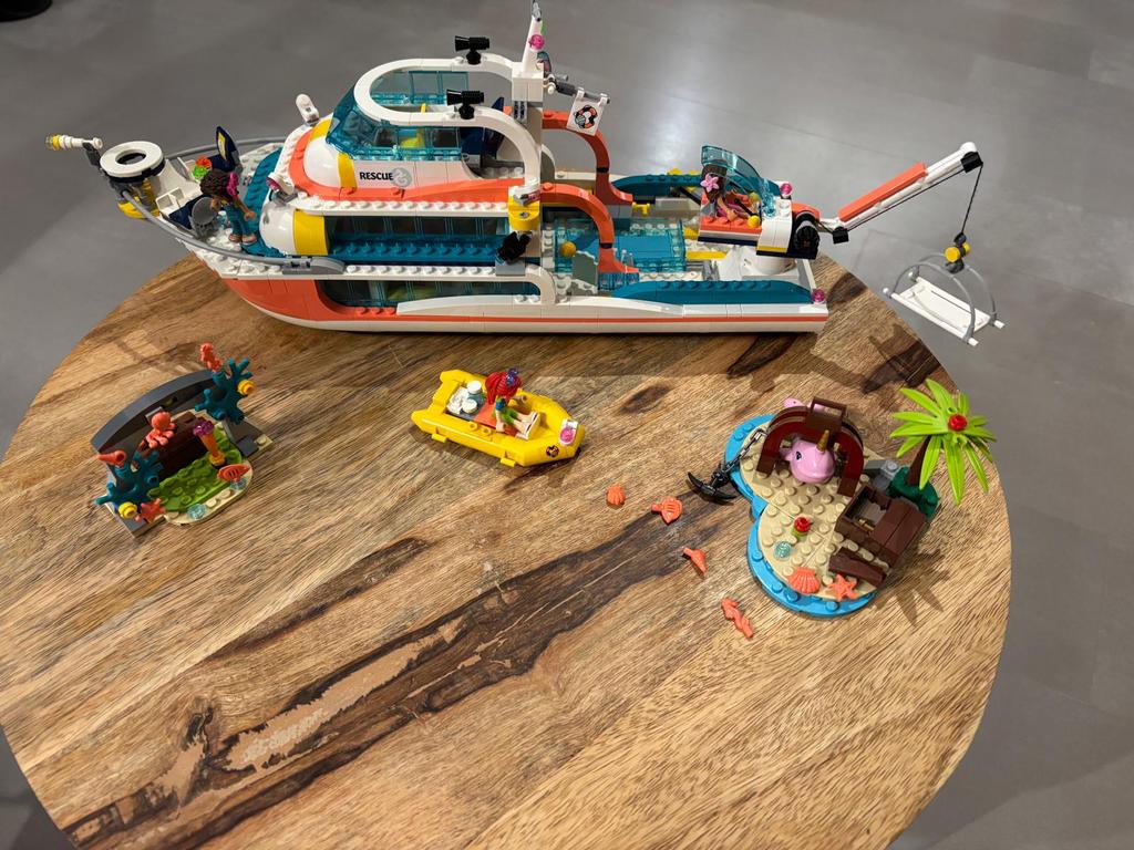 Lego friends reddingsboot, Ophalen of Verzenden, Zo goed als nieuw