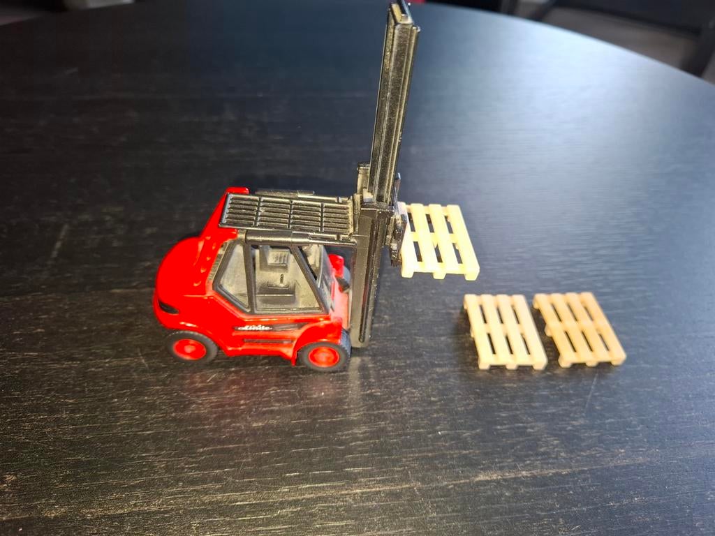Siku Grote Heftruck met Pallets - Speelgoedmodel, Ophalen of Verzenden