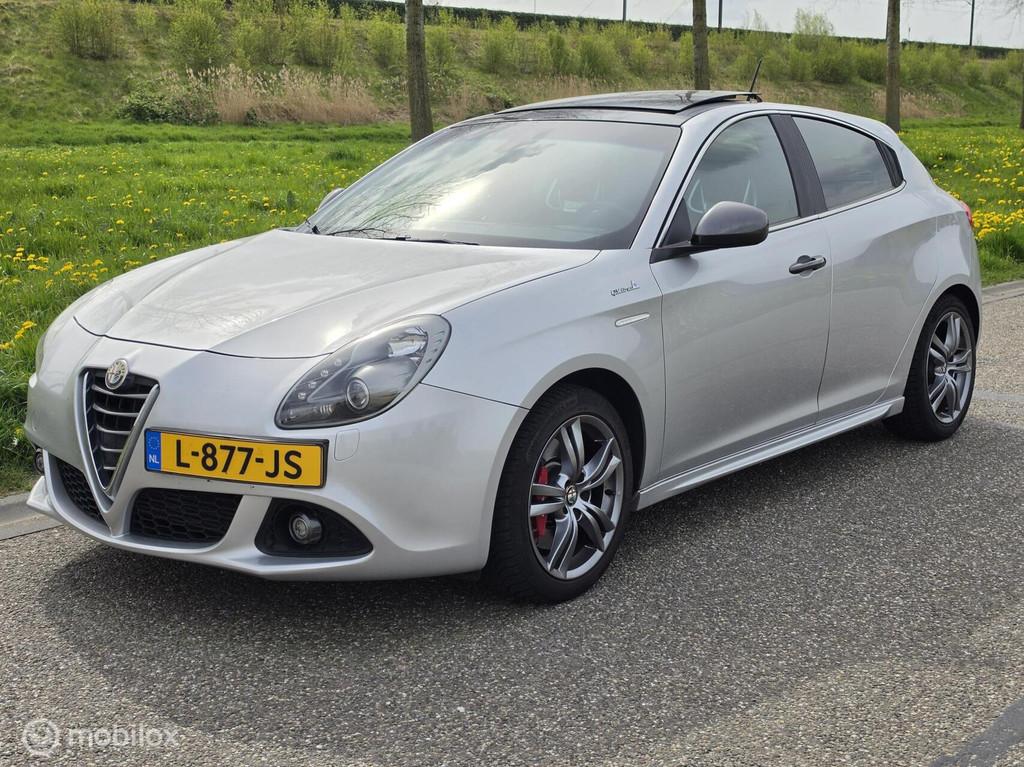 Alfa Romeo Giulietta 1.4 T Exclusive QV-Line, 2Eigenaar., Auto's, Voorwielaandrijving, Gebruikt, Euro 6, 4 cilinders