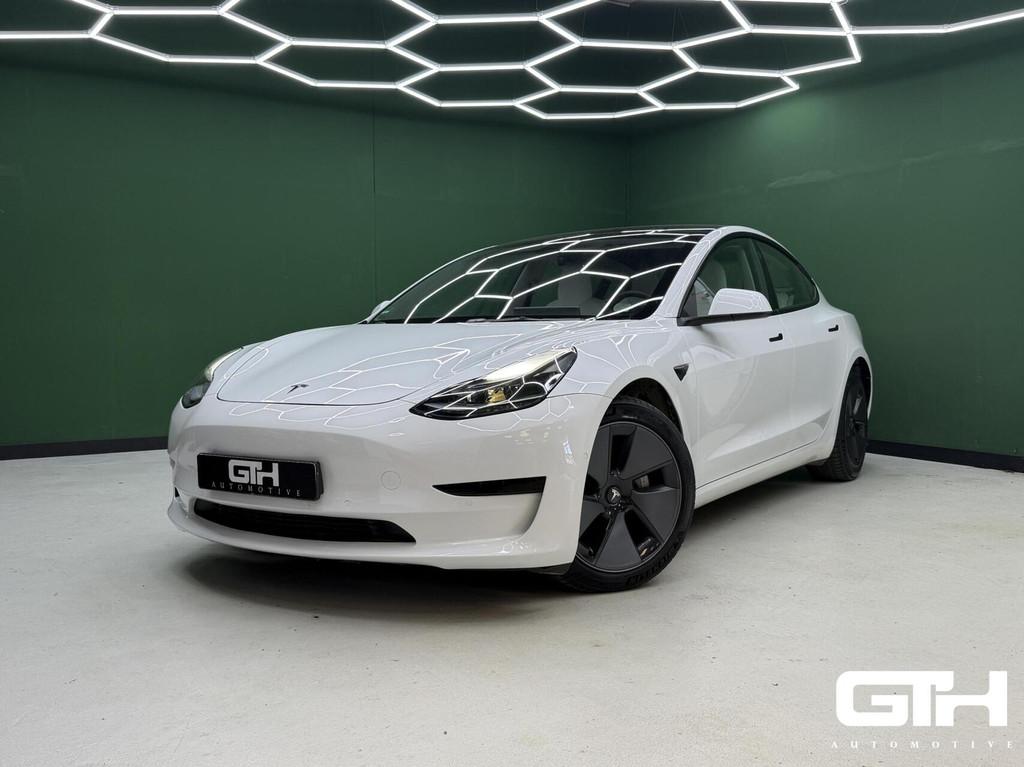 Tesla Model 3 Standard RWD Plus 60 kWh Autopilot | Leder, Auto's, Tesla, Automaat, 238 pk, Achterwielaandrijving, Navigatiesysteem