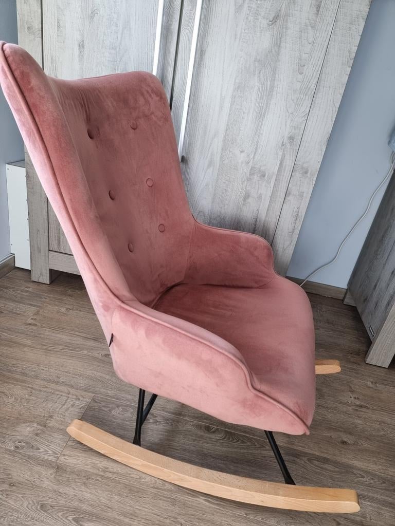 Roze schommelstoel, Huis en Inrichting, Stoelen, Ophalen, Overige kleuren, Zo goed als nieuw, Stof