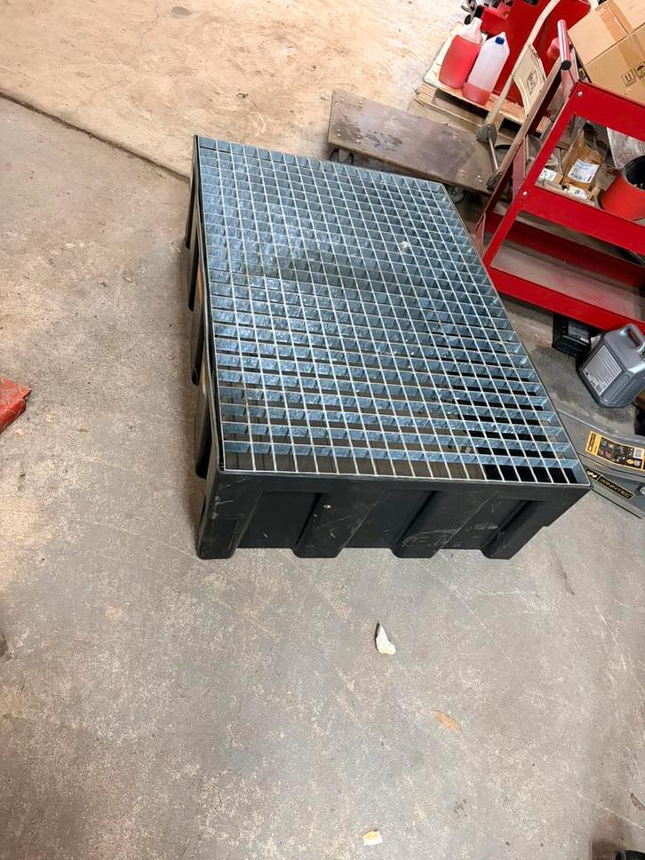 Lekbak 250 liter. Cemo met metalen rooster. 4 jaar oud, Auto diversen, Autogereedschap, Zo goed als nieuw, Ophalen