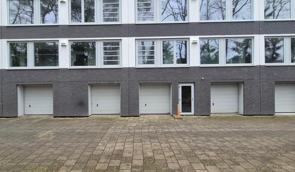 Garagebox te huur Zeist €225