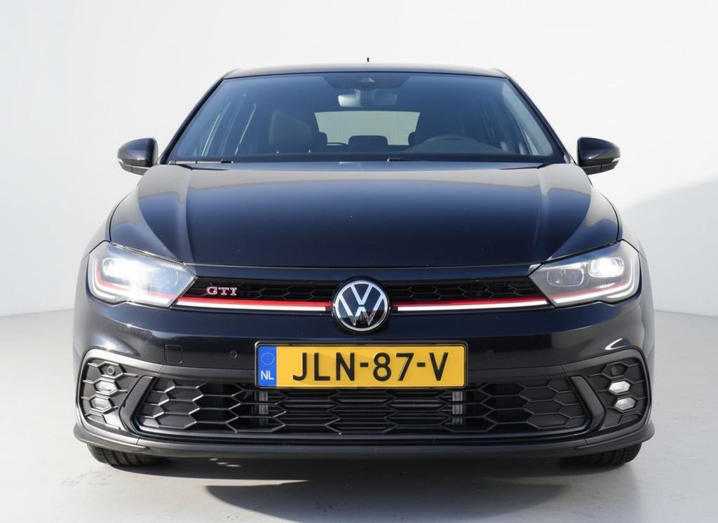 Volkswagen Polo GTI 2.0 TSI 210PK DSG GTI-SPORT LED/CARPLAY/, 15 km/l, Gebruikt, 4 cilinders, Zwart