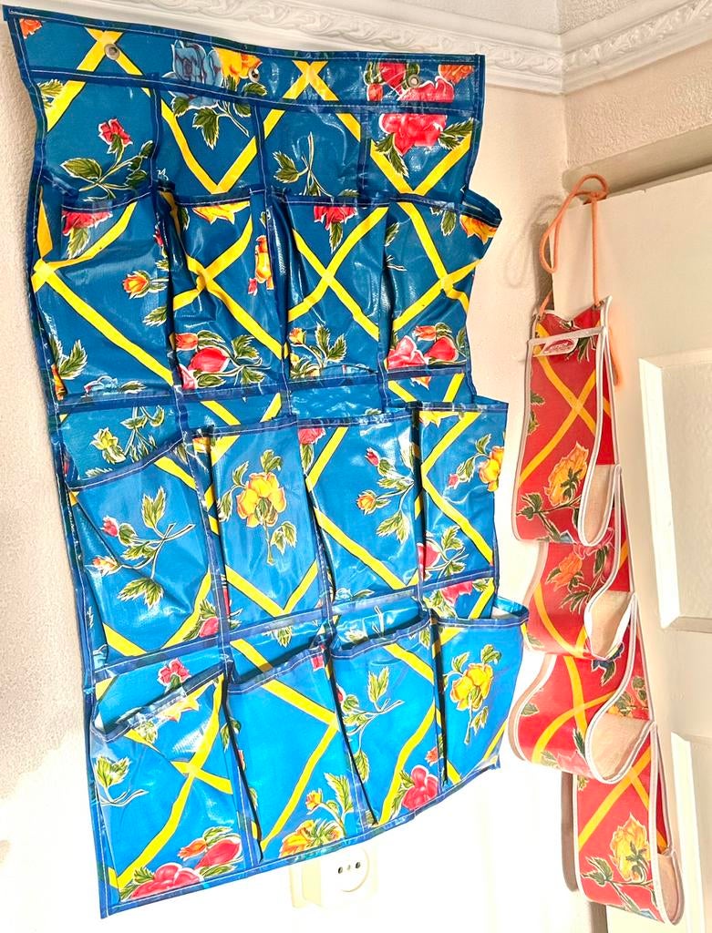 Kitsch Kitchen toiletrolhouder en leuke wandopberger, Ophalen of Verzenden, Gebruikt