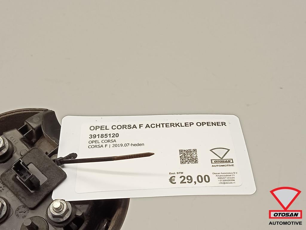Opel Corsa F 2019+ Achterklep Opener Embleem 39185120, Auto-onderdelen, Dashboard en Schakelaars, Gebruikt, Opel Automobile GmbH