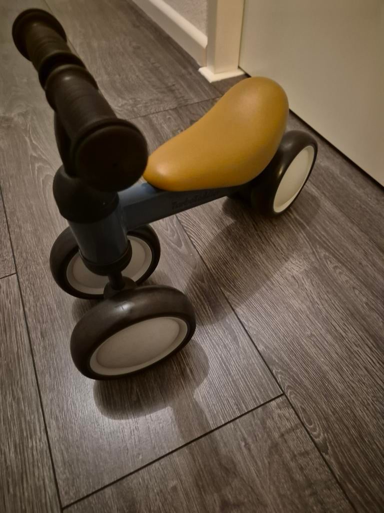 LifeGoods Loopfiets - Perfect voor de eerste stapjes, Ophalen of Verzenden, Zo goed als nieuw, Loopfiets