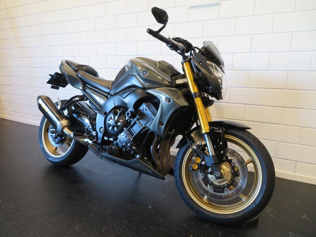 Yamaha FZ8 FZ-8 HISTORIE AKRAPOVIC TOP! (bj 2011), Motoren, Motoren | Yamaha, Bedrijf, 799 cc, Naked bike