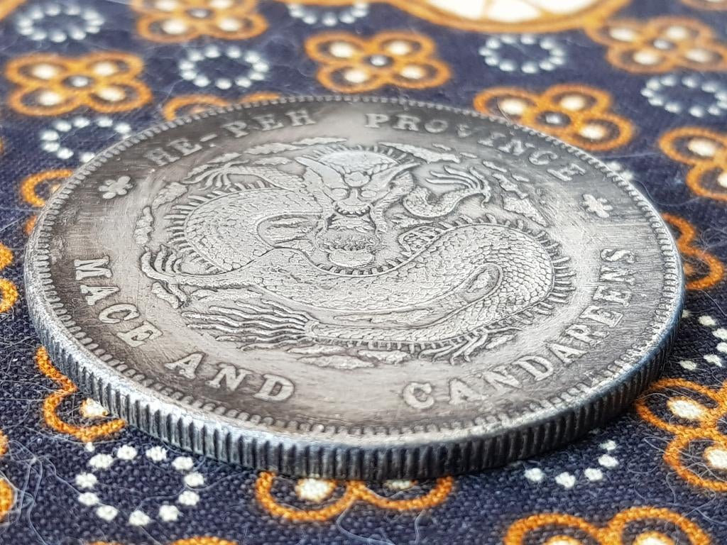Grote oude Chinese Mace en Candareens munt van brons 4,4 cm., Antiek en Kunst, Ophalen of Verzenden