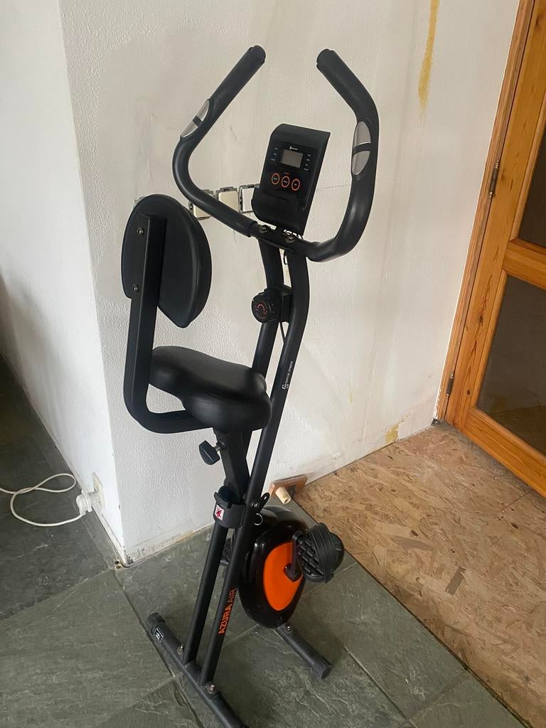 Hometrainer, Ophalen, Zo goed als nieuw, Hometrainer