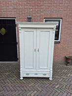 Antieke Brocante Grenen Kast in de Krijtverf.