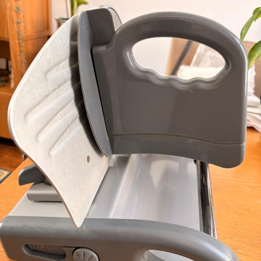 Vlees snijmachine, zo goed als nieuw, Ophalen, Zo goed als nieuw, Snijmachine, Grijs