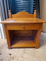 Nachtkastje bijzetkastje, Ophalen of Verzenden, Gebruikt, Hout, Minder dan 45 cm