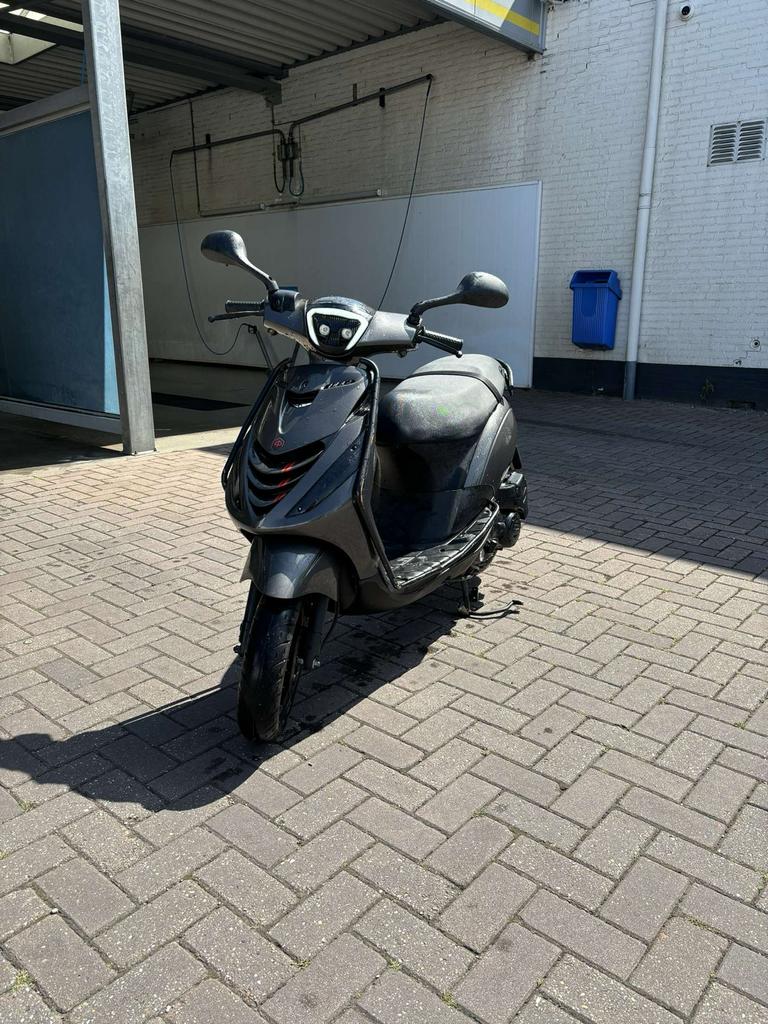 Piaggio Zip scooter, bouwjaar 2019, Ophalen, Gebruikt, Overige typen, Piaggio