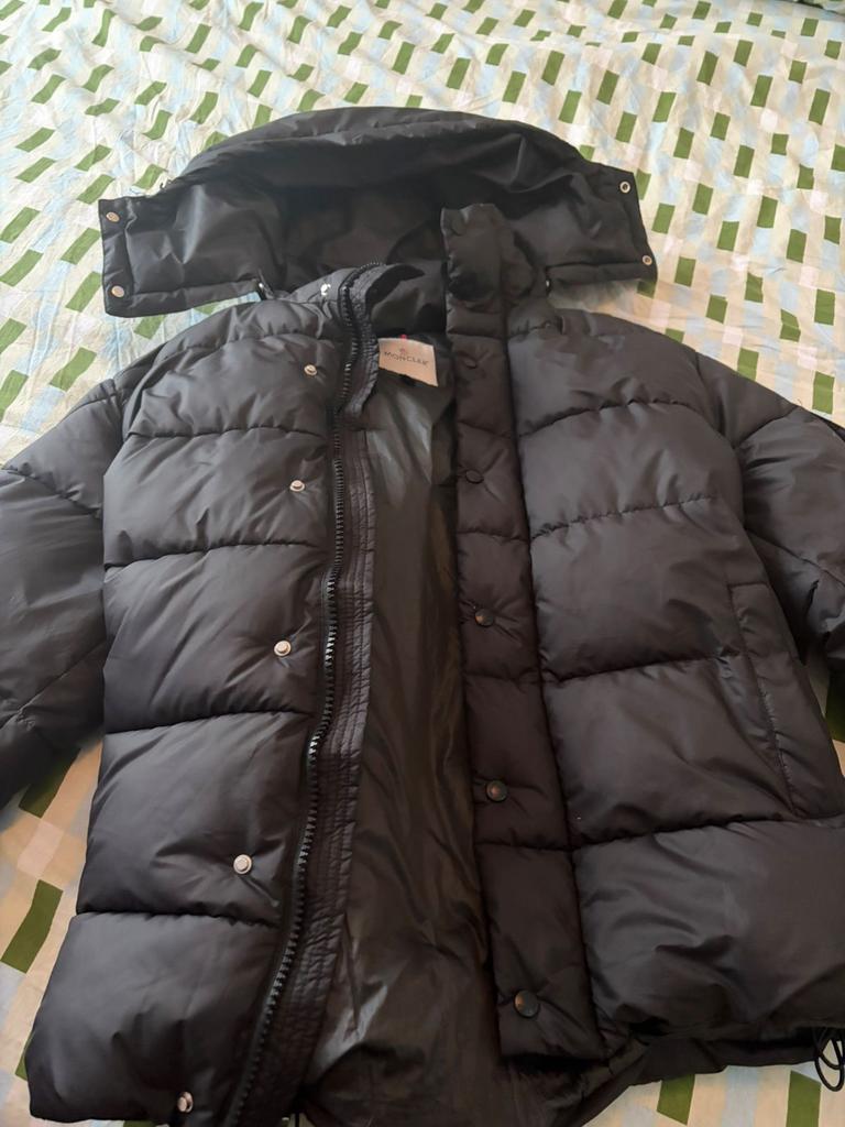 Moncler Vezere, Ophalen of Verzenden, Zo goed als nieuw, Maat 48/50 (M), Zwart