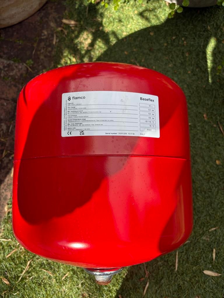 Flamco expansievat 18L - Zo goed als nieuw, Ophalen, 30 tot 80 cm, Overige typen, Minder dan 60 cm