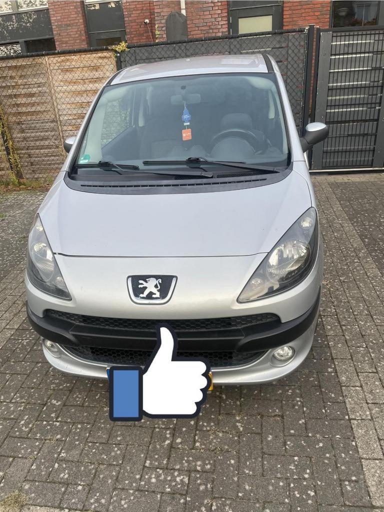 Peugeot 1007 1.6 16V 2-TRONIC 2007 Grijs, Automaat, Euro 5, 4 cilinders, 4 stoelen