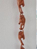 Apen van hout - aapje  - beeldje van hout, Ophalen of Verzenden, Dier