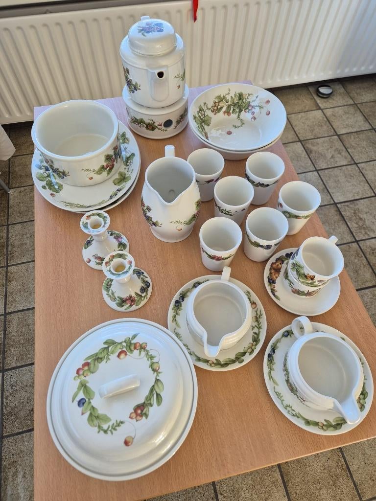 Marjolein Bastin bosvruchten servies, Ophalen, Overige typen, Zo goed als nieuw, Overige stijlen