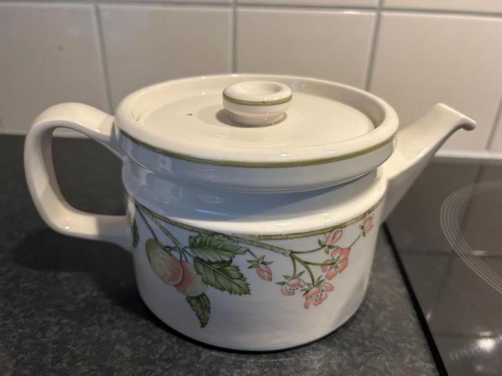 Wedgwood "Wild Apple" theeservies, Antiek en Kunst, Antiek | Servies compleet, Ophalen