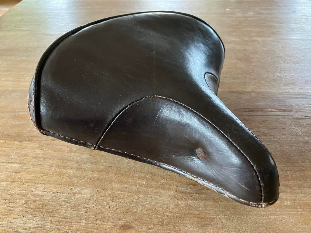 Batavus fietszadel jaren ‘50/‘60 in nette staat, Gebruikt, Leer, Ophalen of Verzenden, Zadel