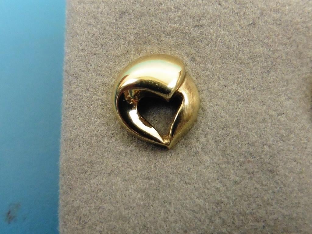 Gouden oorknopjes hartjes                                G75, Gebruikt, ., Ophalen of Verzenden, .