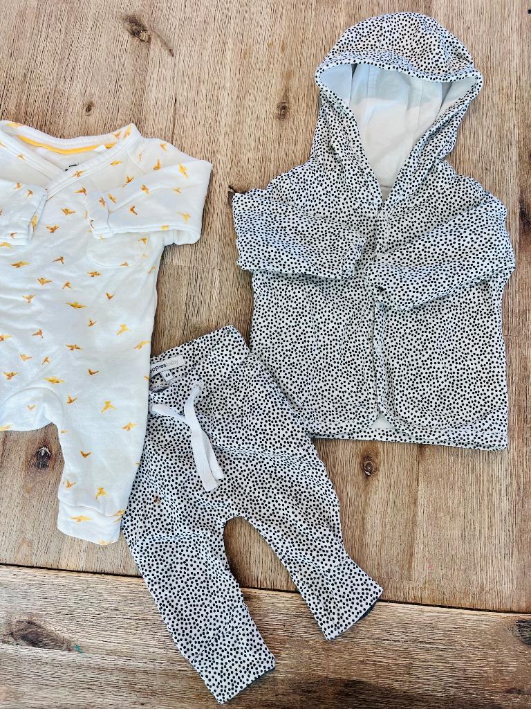 Nieuw: 2 leuke newbornsetjes maat 44, Kinderen en Baby's, Babykleding | Prematuur, Ophalen of Verzenden, Nieuw, Noppies, Jongetje of Meisje