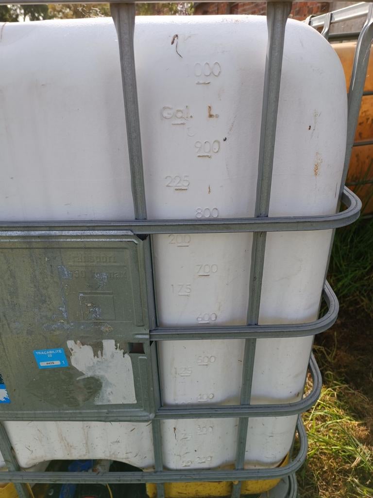 IBc container 1000 liter, Tuin en Terras, Regentonnen, 150 liter of meer, Ophalen, Zo goed als nieuw