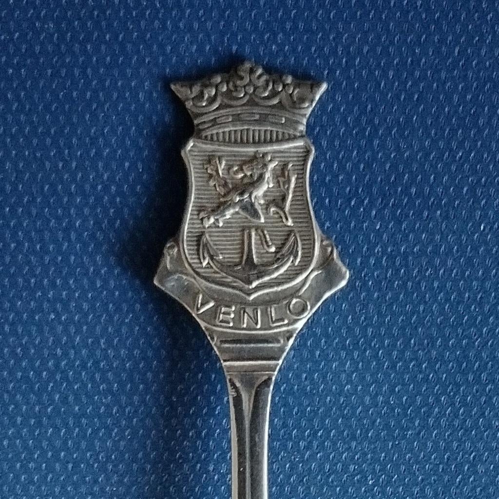 verzilverd lepeltje Venlo (Sola 90), Antiek en Kunst, Antiek | Bestek, Ophalen of Verzenden