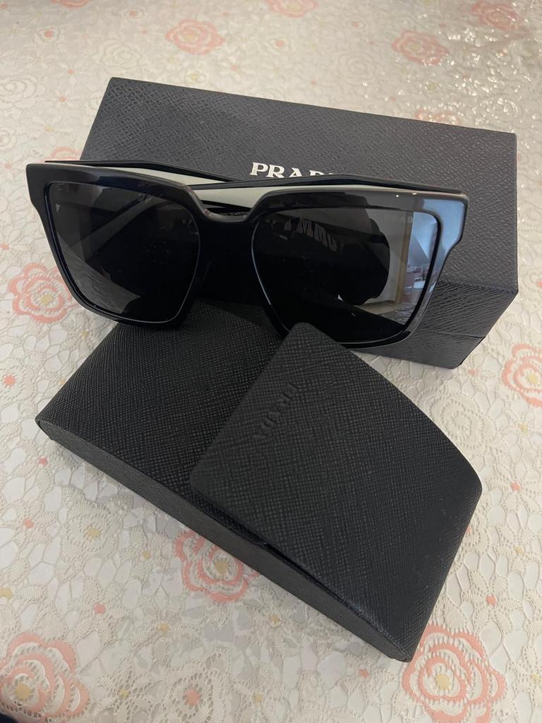 Prada zonnebril, Ophalen, Zonnebril, Prada, Zwart