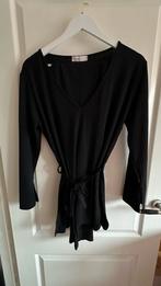 Zwart rib pak Femme Luxe - Maat M / L, Kleding | Dames, Maat 38/40 (M), Zwart, Ophalen of Verzenden, Zo goed als nieuw